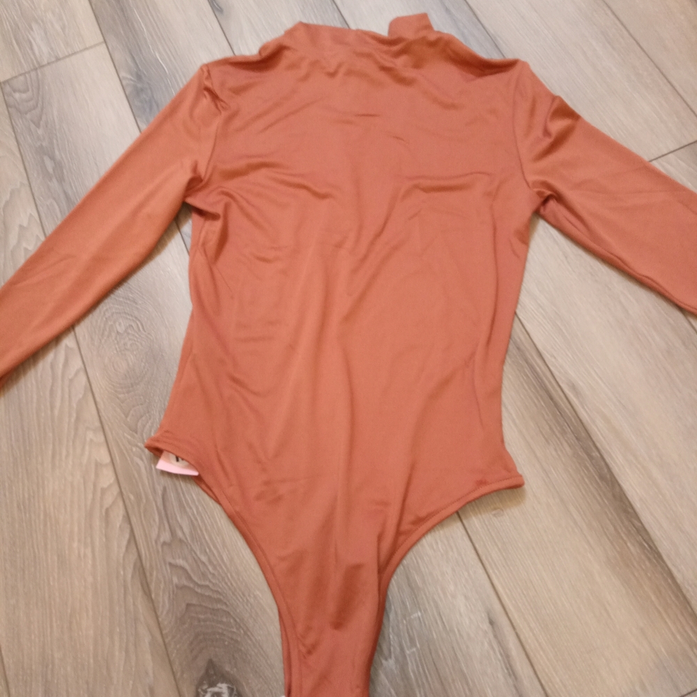 Women's long sleeve body suit